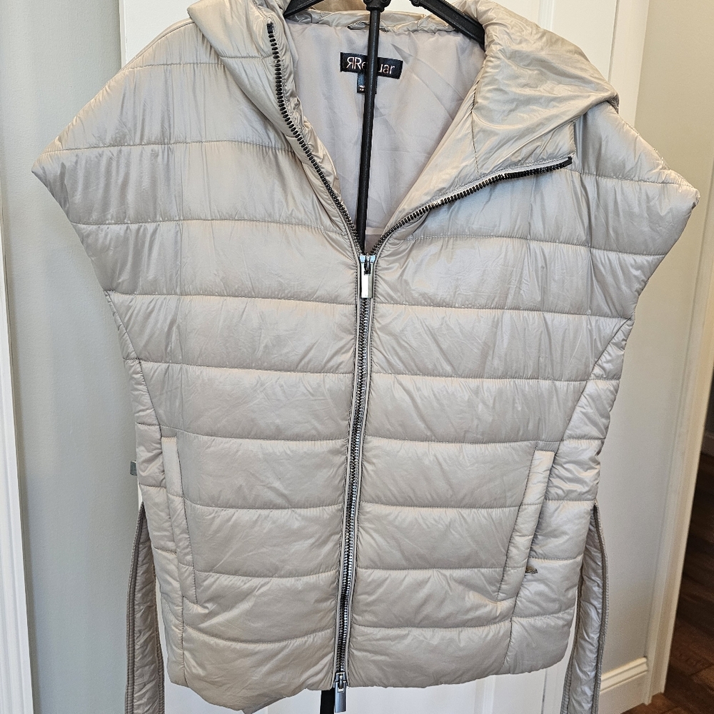 Renaur Puffer Vest With Waist Tie And Hood MEDIUM - Picture 2 of 8